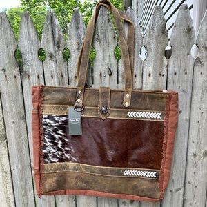 Myra rust weekender tote
